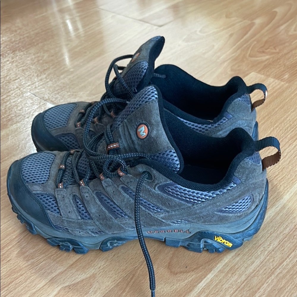 Merrell Athletic Shoes Brown and Black Trail Grip